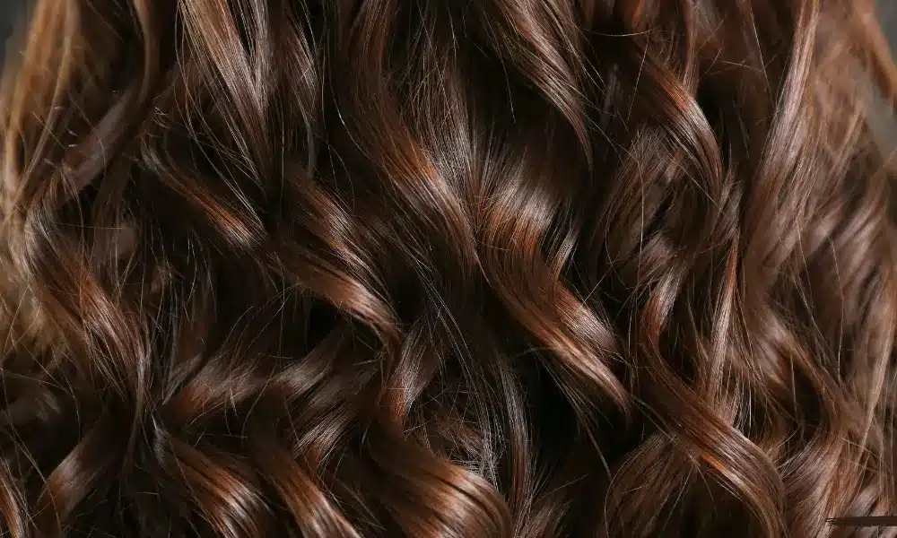 WAVY HAIR STRANDS